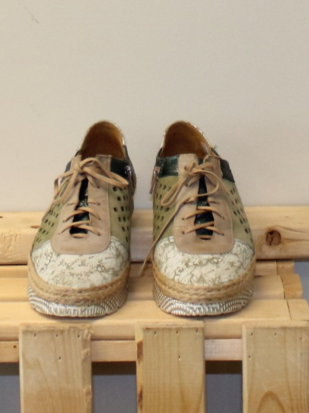 Maciejka Green Leather Trainer Shoes